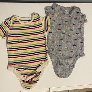 Baby onesies 🚗